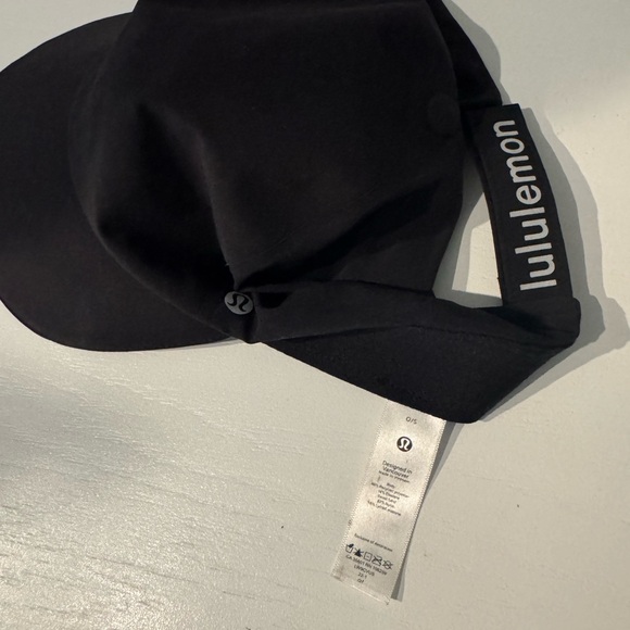 lululemon athletica Dark Cap - Picture 3 of 4